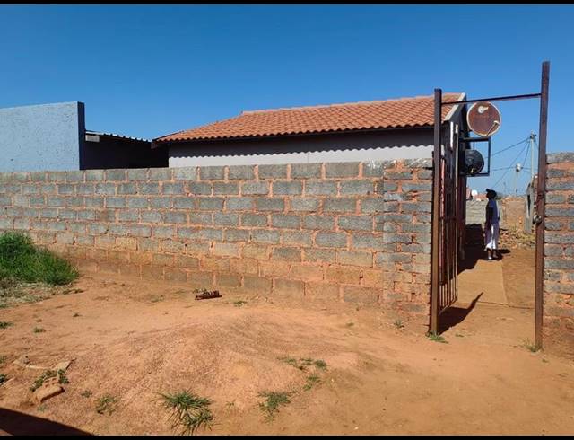 2 BEDROOM HOUSE FOR SALE IN LENASIA